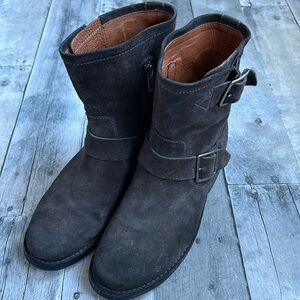 FRYE boots grey suede size 7